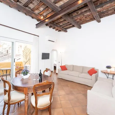 Apartment Stunning Campo De Fiori With Terrace Rome