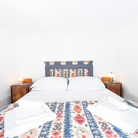 Apartment Stunning Campo De Fiori With Terrace Rome