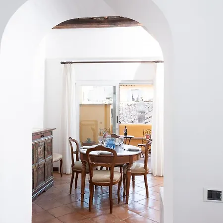 Apartment Stunning Campo De Fiori With Terrace Rome
