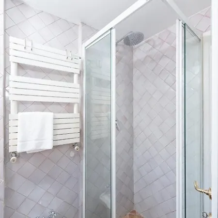 Stunning Campo De Fiori With Terrace Apartment
