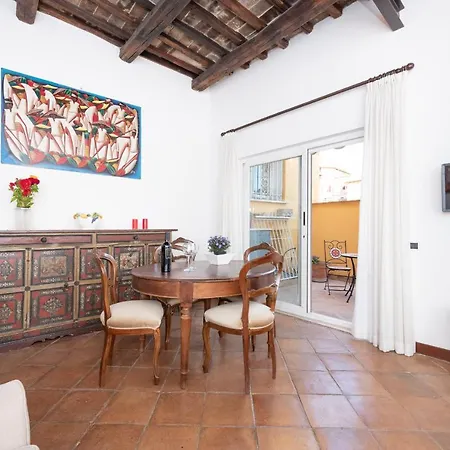 Stunning Campo De Fiori With Terrace *